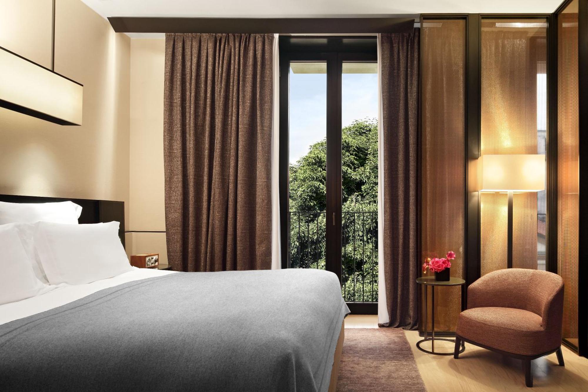 Bvlgari Hotel Milano Екстериор снимка