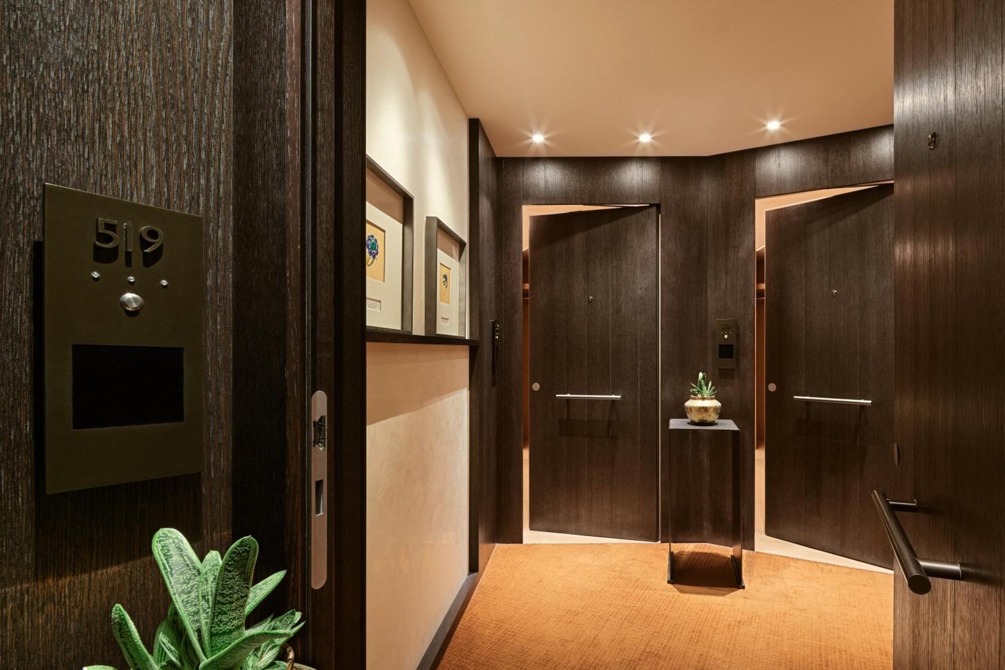 Bvlgari Hotel Milano Екстериор снимка