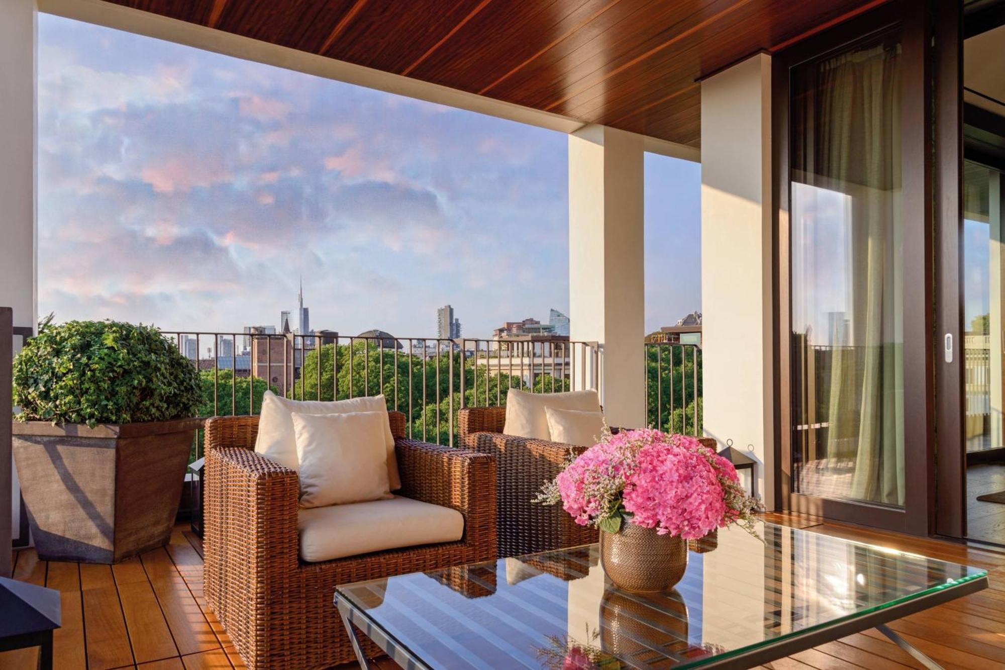 Bvlgari Hotel Milano Екстериор снимка