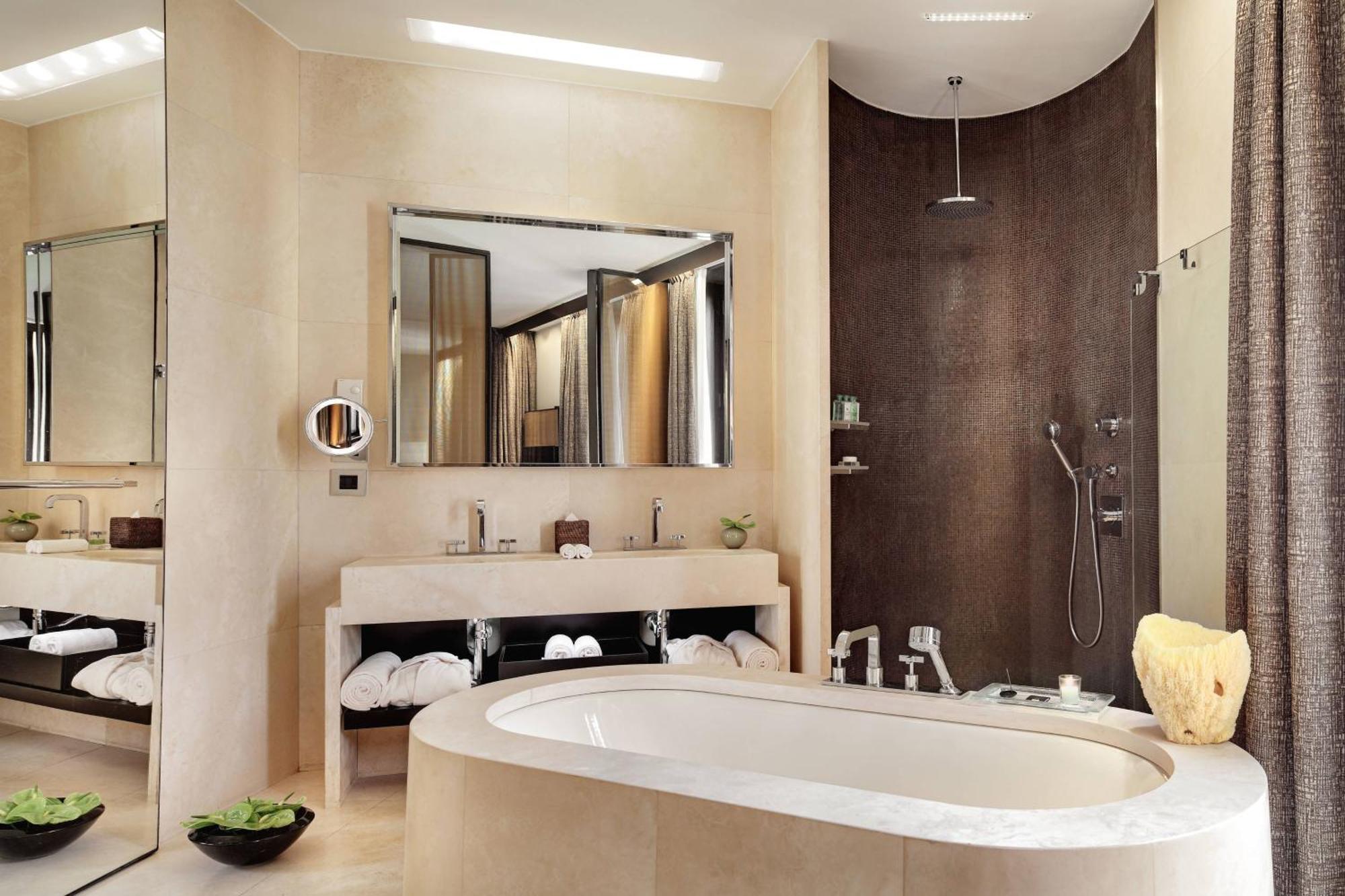 Bvlgari Hotel Milano Екстериор снимка